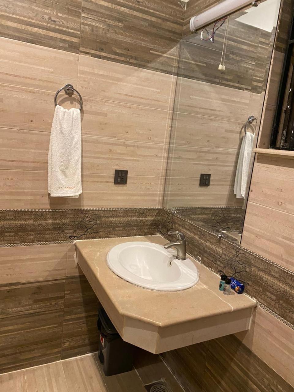 La Maison Islamabad Hotel ภายนอก รูปภาพ