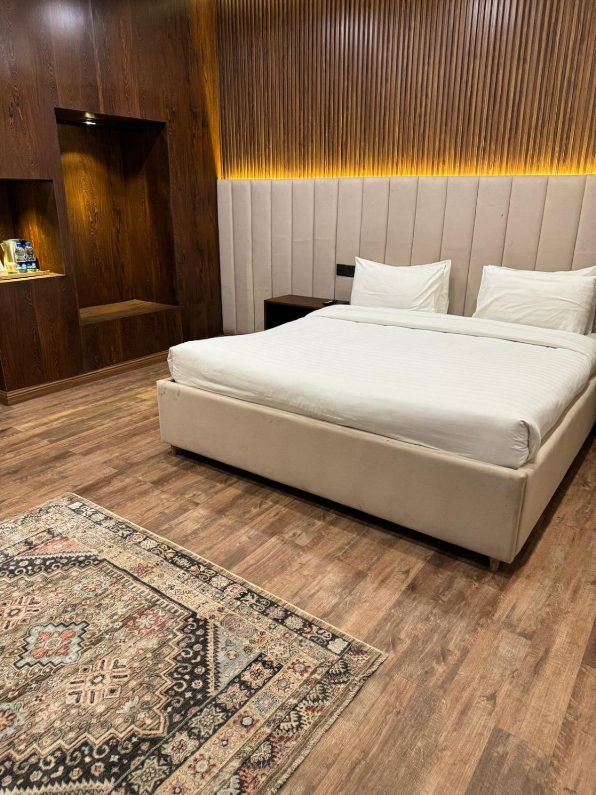 La Maison Islamabad Hotel ภายนอก รูปภาพ